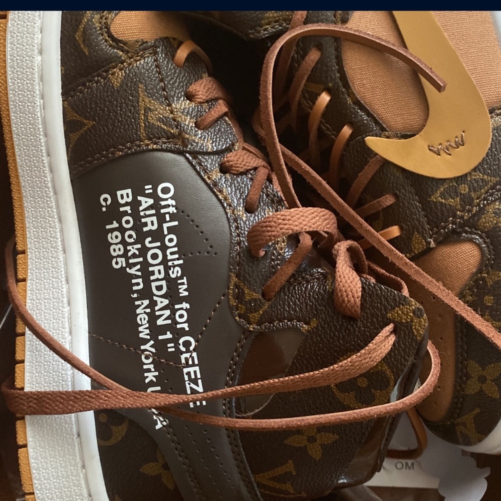 Shoes - Picture 3 of 5